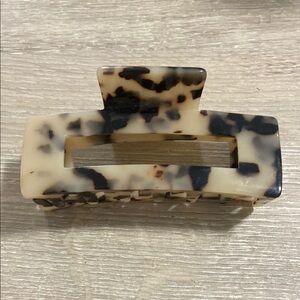 Tortoise Shell Style Hair Claw Clip